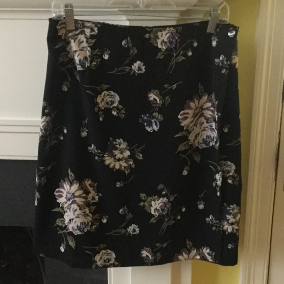 Vintage I.N. Studio Floral Wrap Skirt Black - Sz Medium - Picture 1 of 10